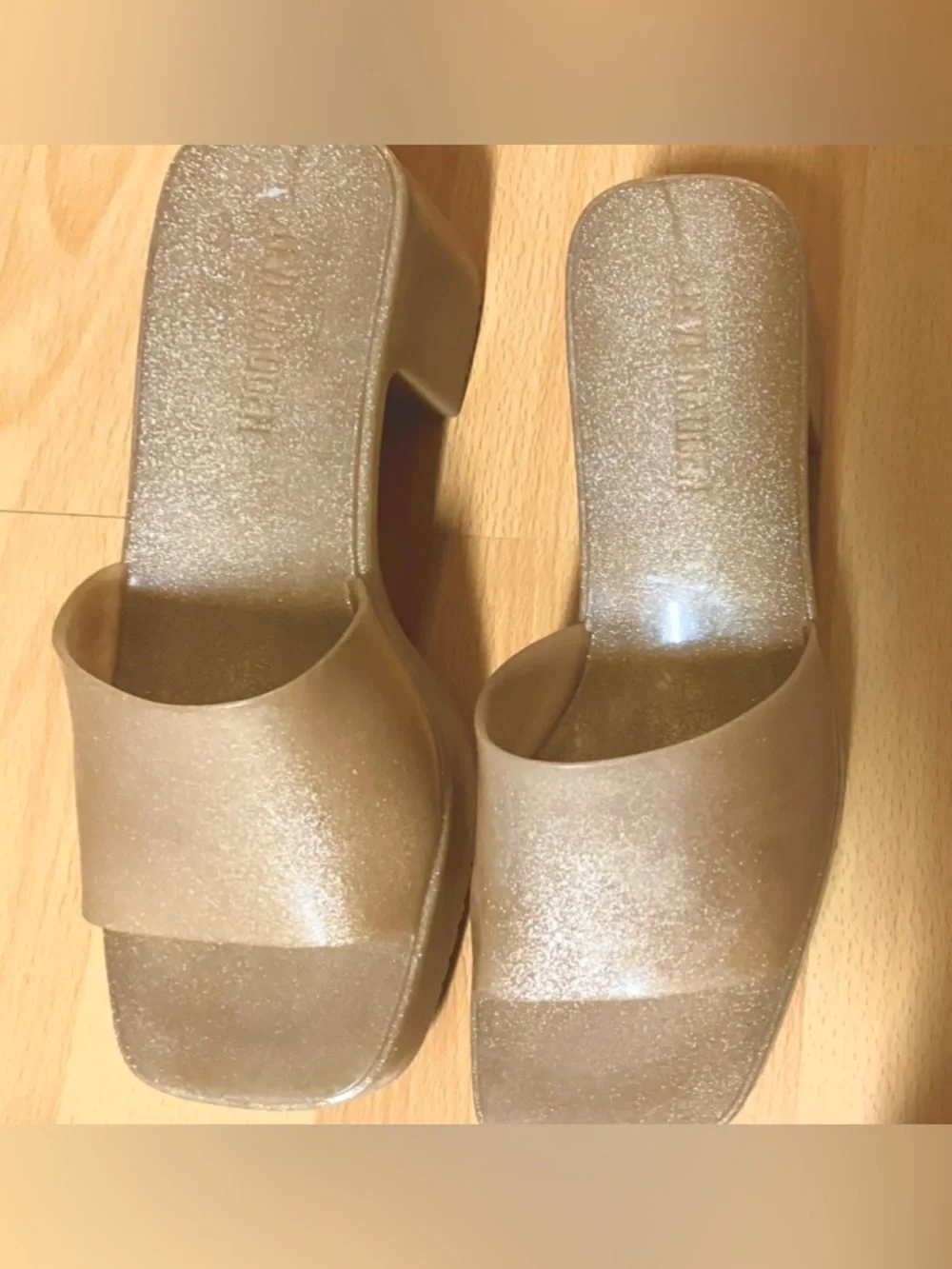 Steve Madden Glitter Gloss Jelly Slide Block Heel Sandal - Gold/Tan: Size 8